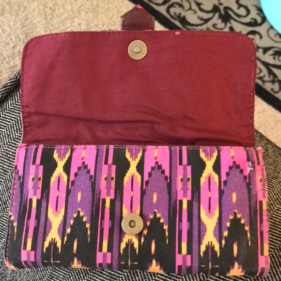 4/$12 Target Patterned Wallet - Picture 2 of 5